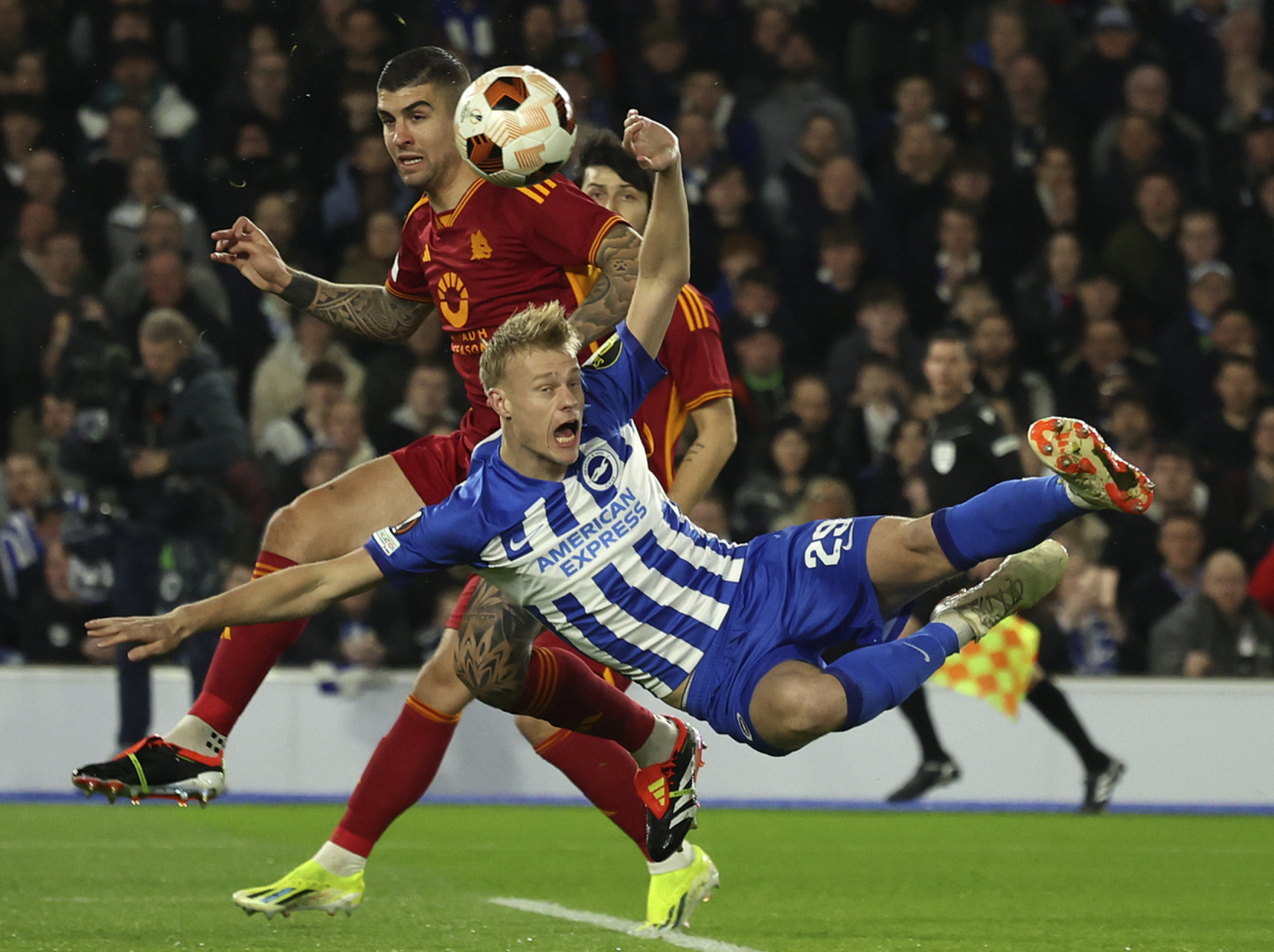 包含罗马主场1比1与萨索洛战平的词条