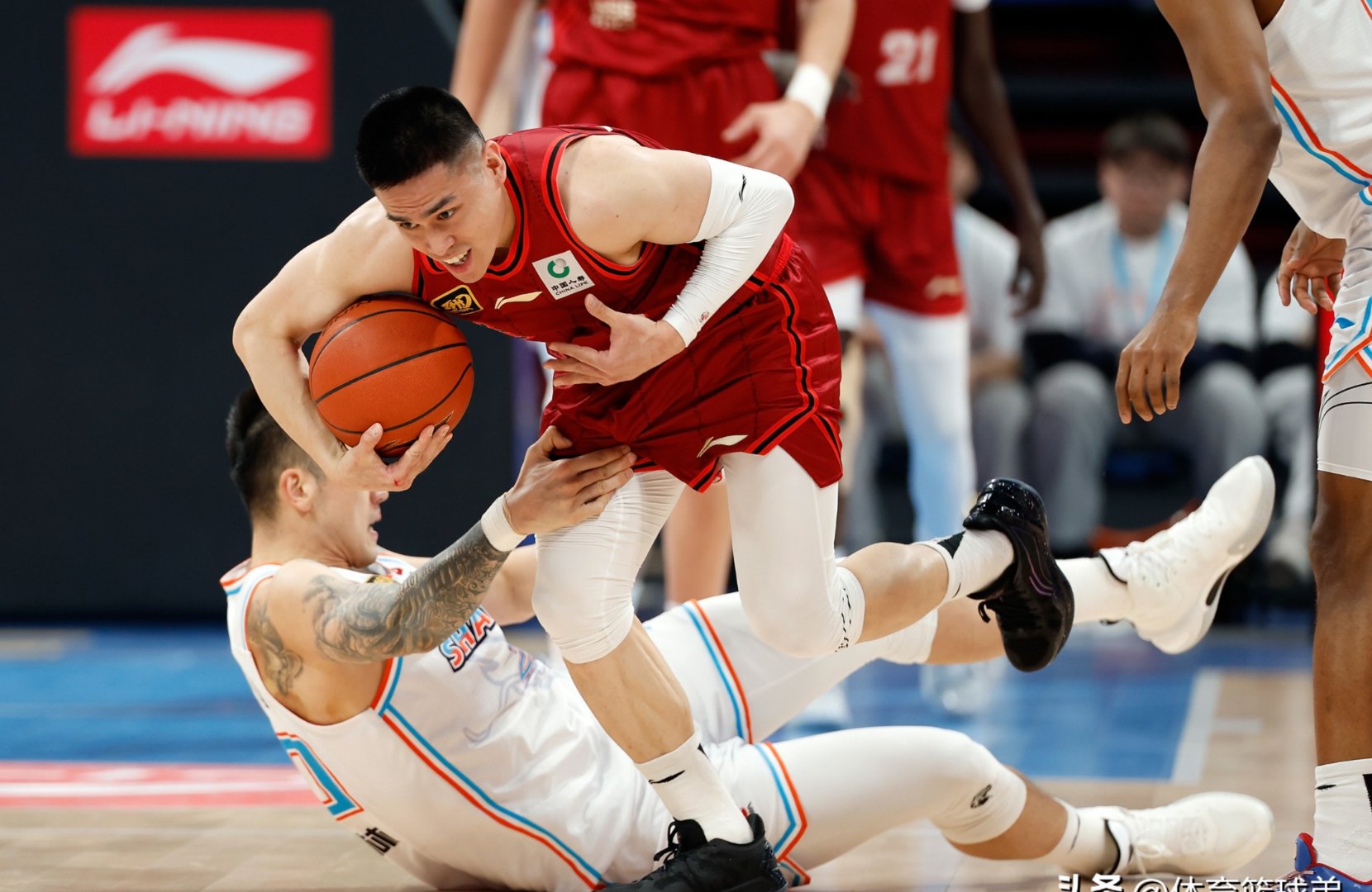 包含河北男篮连胜，队员整体发挥稳定的词条