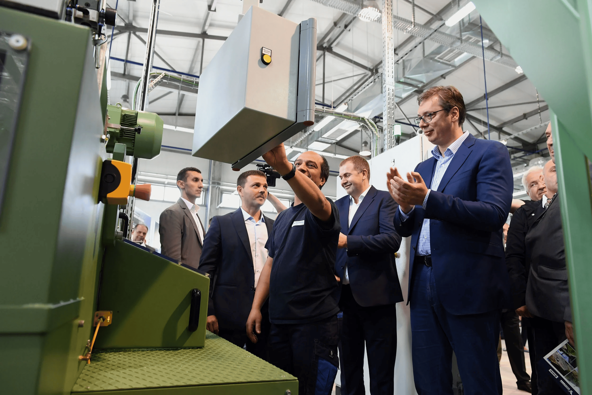 乌克兰塞尔维亚,胜负难辨争夺激烈 乌克兰塞尔维亚,胜负难辨争夺激烈