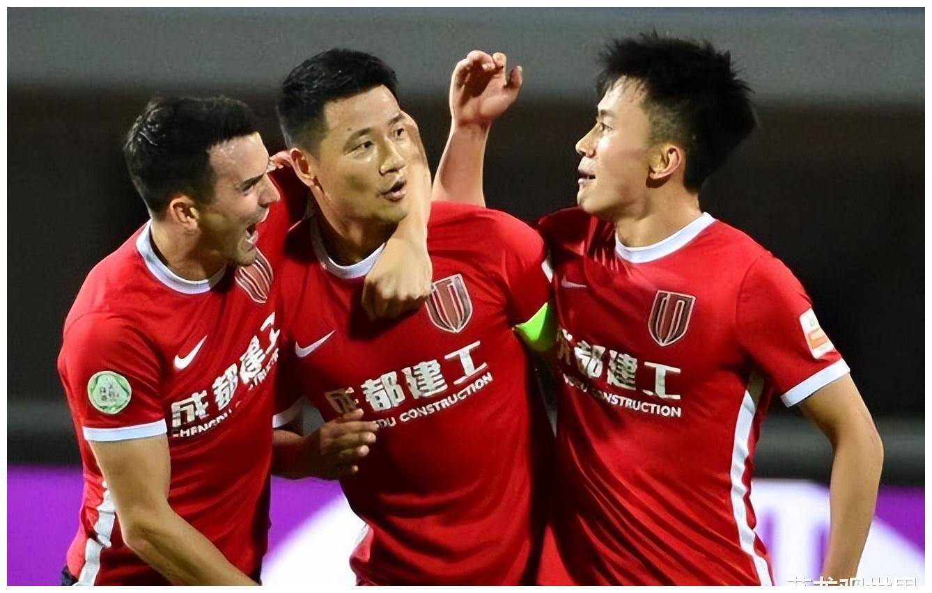 兵不血刃!球队技惊四座铁掌任天由命 兵不血刃!球队技惊四座铁掌任天由命