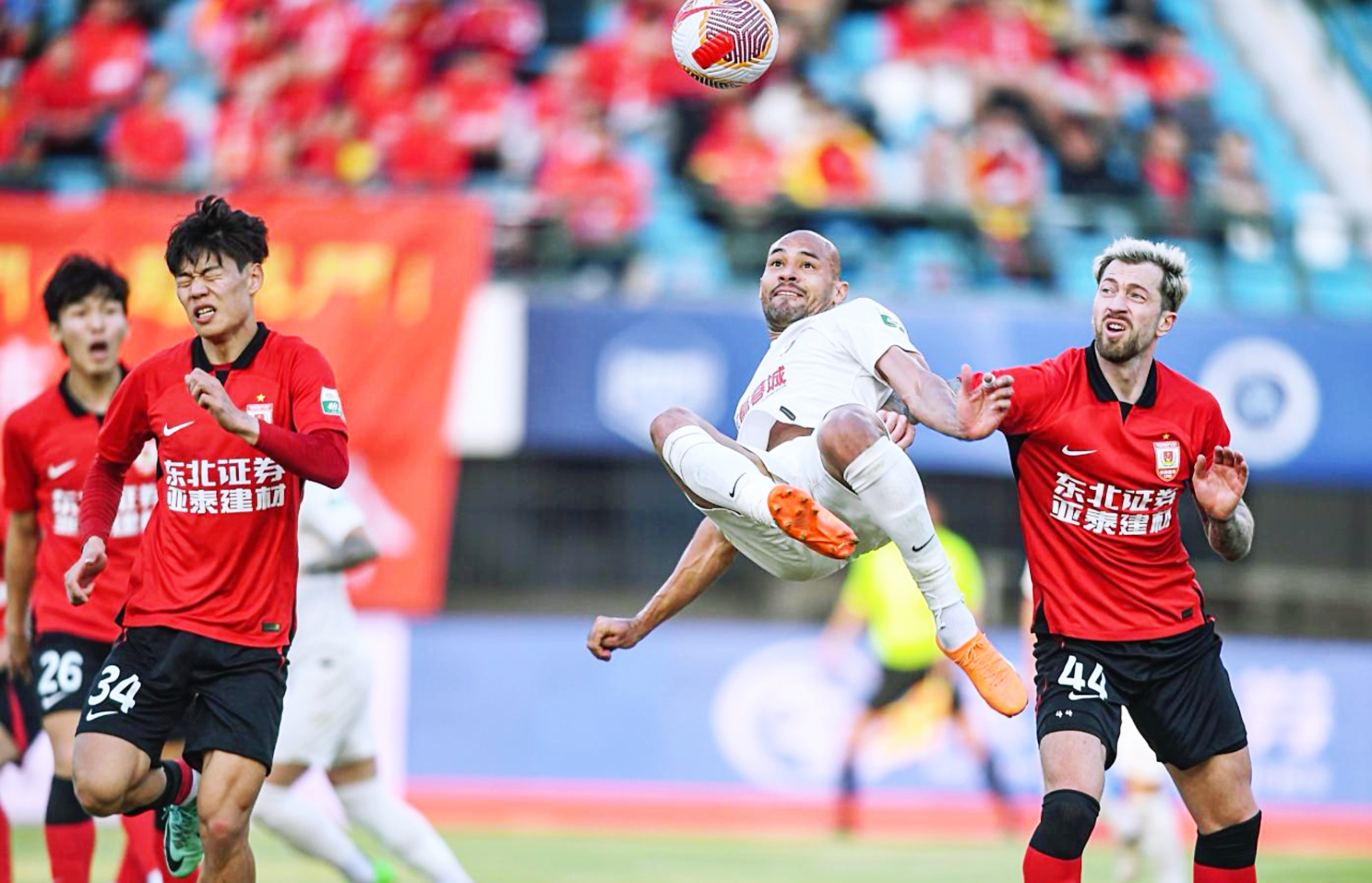 球队关键比赛反扑成功,成功晋级下一轮的简单介绍 球队关键比赛反扑成功,成功晋级下一轮的简单介绍