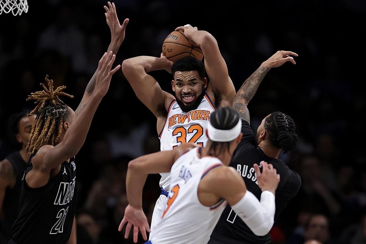 篮网轻取尼克斯，克莱点燃赛场的简单介绍