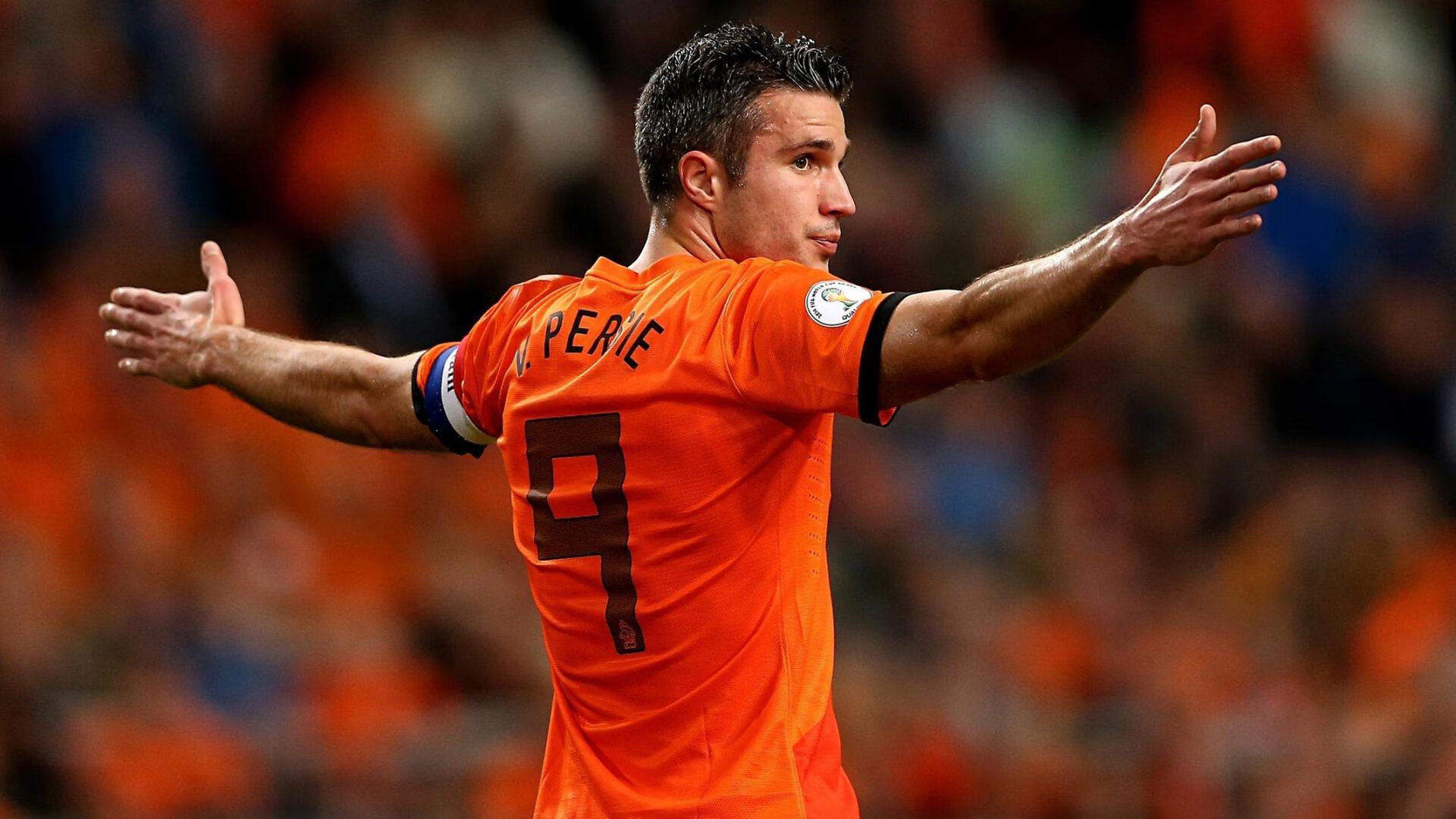 欧冠淘汰赛焦点战，拉齐奥强行终结伊拉克神话，蓝鹰展翅晋级八强